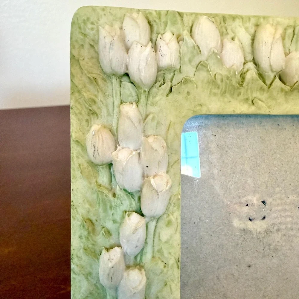 Vintage 3D Flower Tulip Picture Frame Resin for 3x3 Photo Shabby Cottagecore